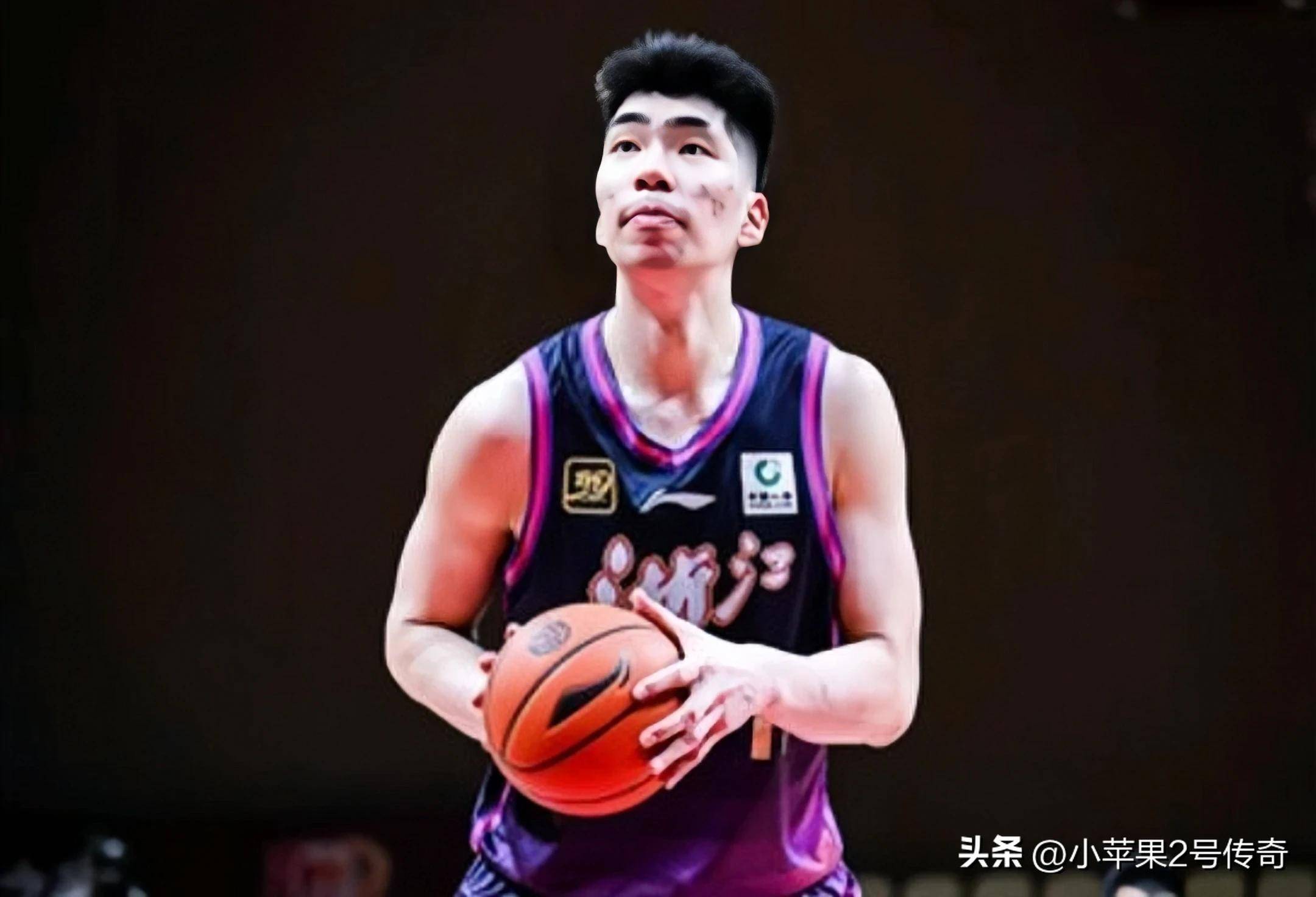 爱游戏-先下手为强！浙江男篮官宣签约德甲得分王兰道夫(王楚钦为啥是太子爷)
